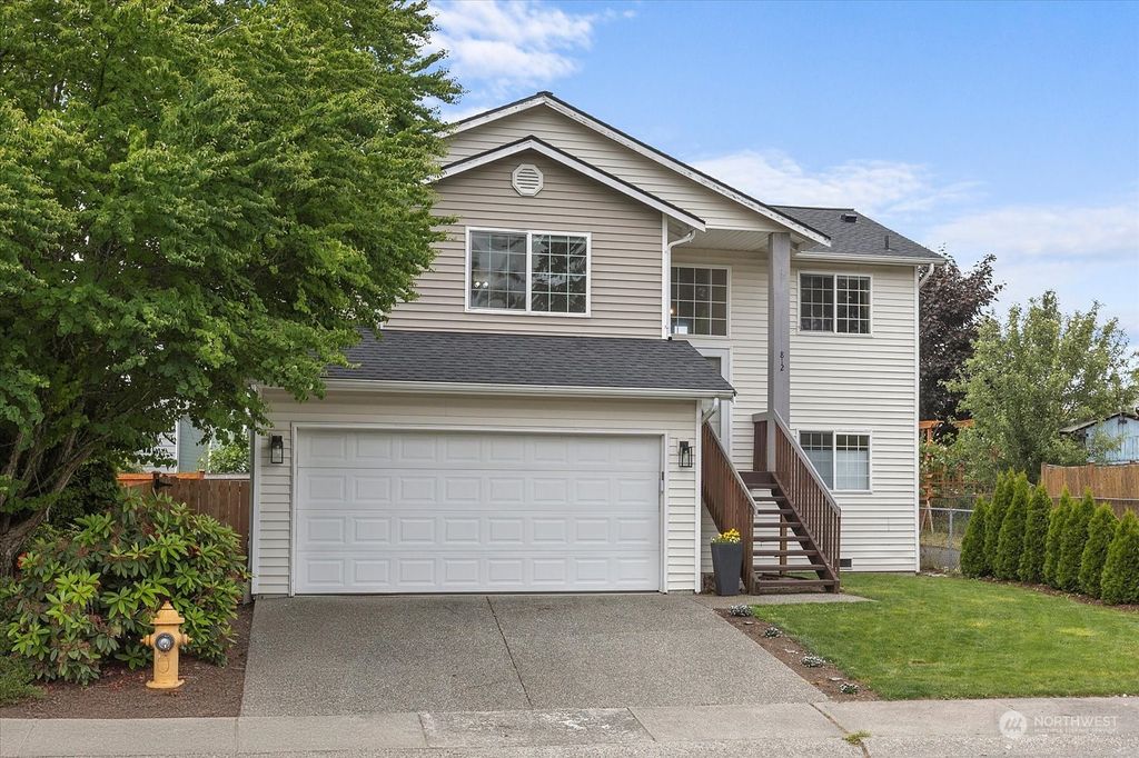Photo of 812 210th Place SW, Lynnwood, WA 98036 (MLS # 2246414)