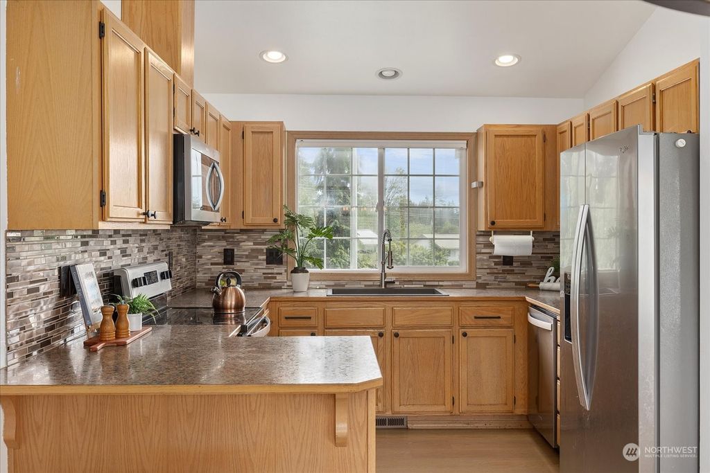 Photo of 812 210th Place SW, Lynnwood, WA 98036 (MLS # 2246414)