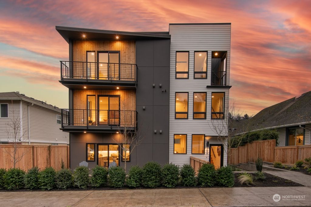 Photo of 4824 40th Avenue SW, Seattle, WA 98116 (MLS # 2315880)