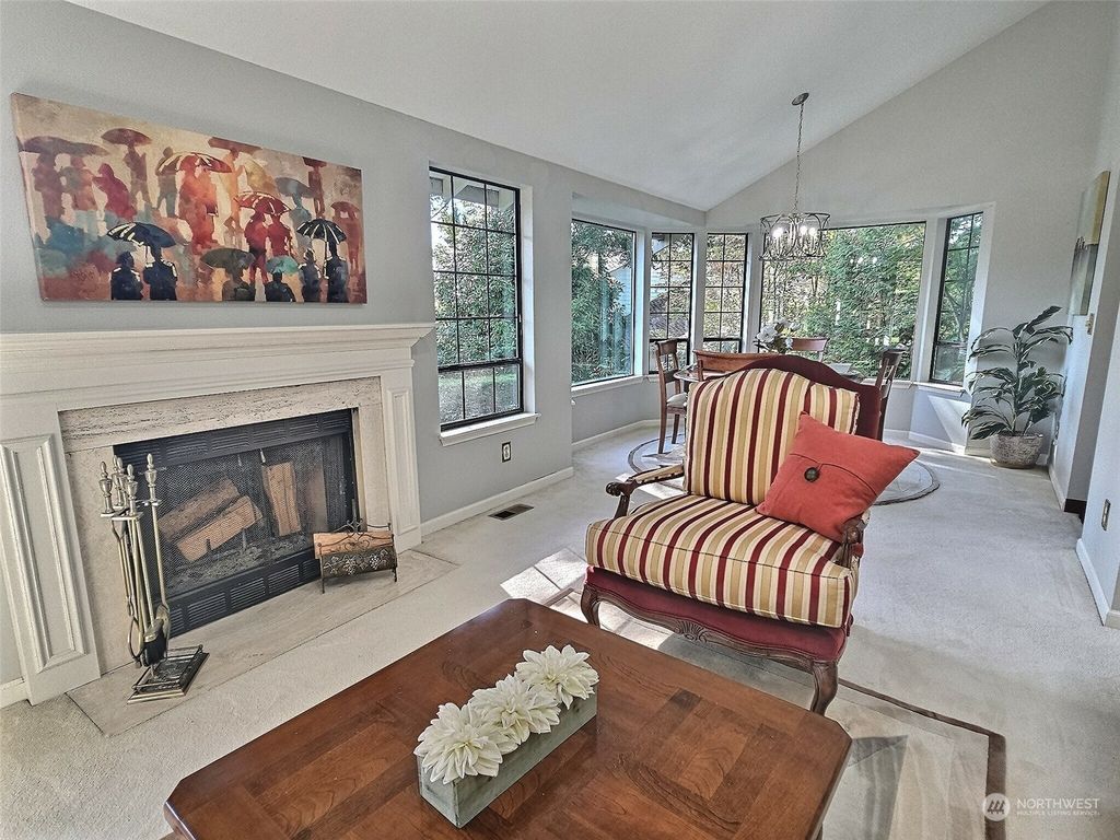 Photo of 16179 SE 33rd Circle, Bellevue, WA 98008 (MLS # 2157653)