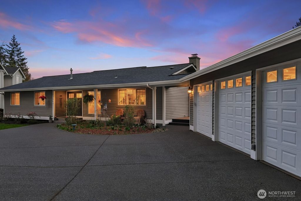 Photo of 17407 3rd Avenue SE, Bothell, WA 98012 (MLS # 2497665)