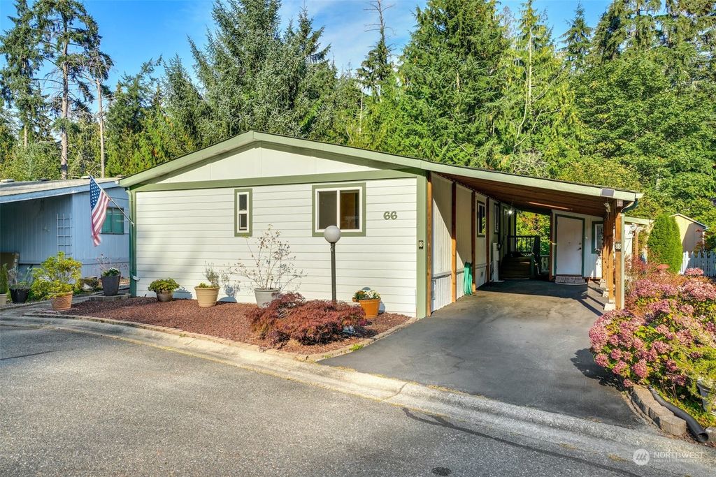 Photo of 5810 Fleming Street #66, Everett, WA 98203 (MLS # 2044178)
