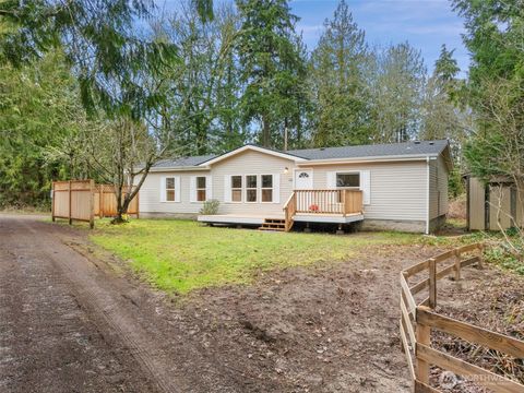 Photo of 1300 Flower Avenue, Port Orchard, WA 98366 (MLS # 2467416)