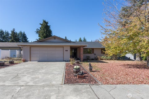 Photo of 309 N Honeycomb Circle CIR, Sequim, WA 98382 (MLS # 2575546)