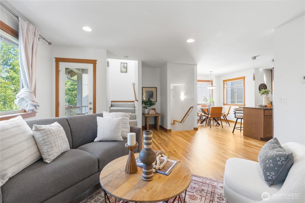 Photo of 821 NW 53rd Street #A, Seattle, WA 98107 (MLS # 2559354)