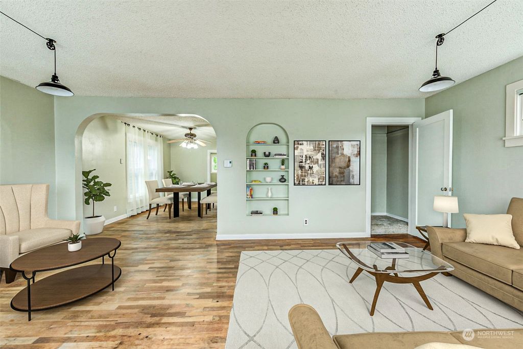 Photo of 2612 Lombard Avenue, Everett, WA 98201 (MLS # 2313505)