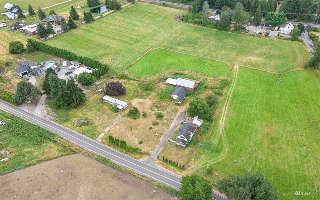 Photo of 37933 160th Place SE, Auburn, WA 98092 (MLS # 1982660)