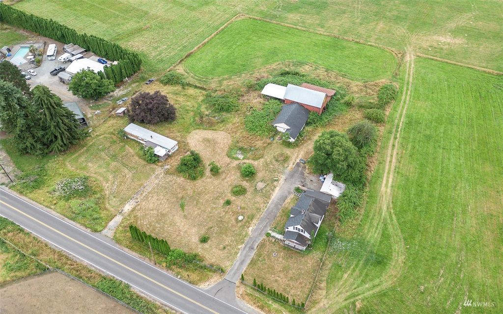 Photo of 37933 160th Place SE, Auburn, WA 98092 (MLS # 1982660)