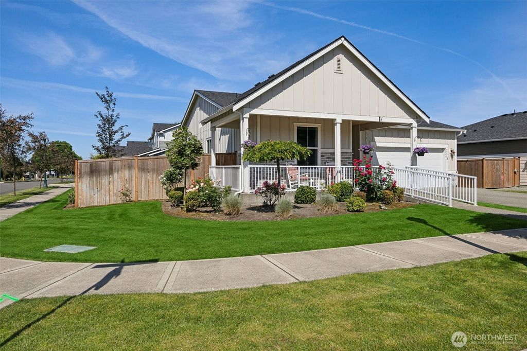 Photo of 5594 157th Ave Ct E CT, Sumner, WA 98390 (MLS # 2507236)