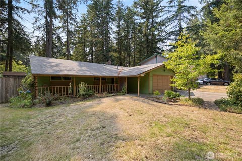 Photo of 8609 Lake Forest Drive SE, Lacey, WA 98503 (MLS # 2569403)