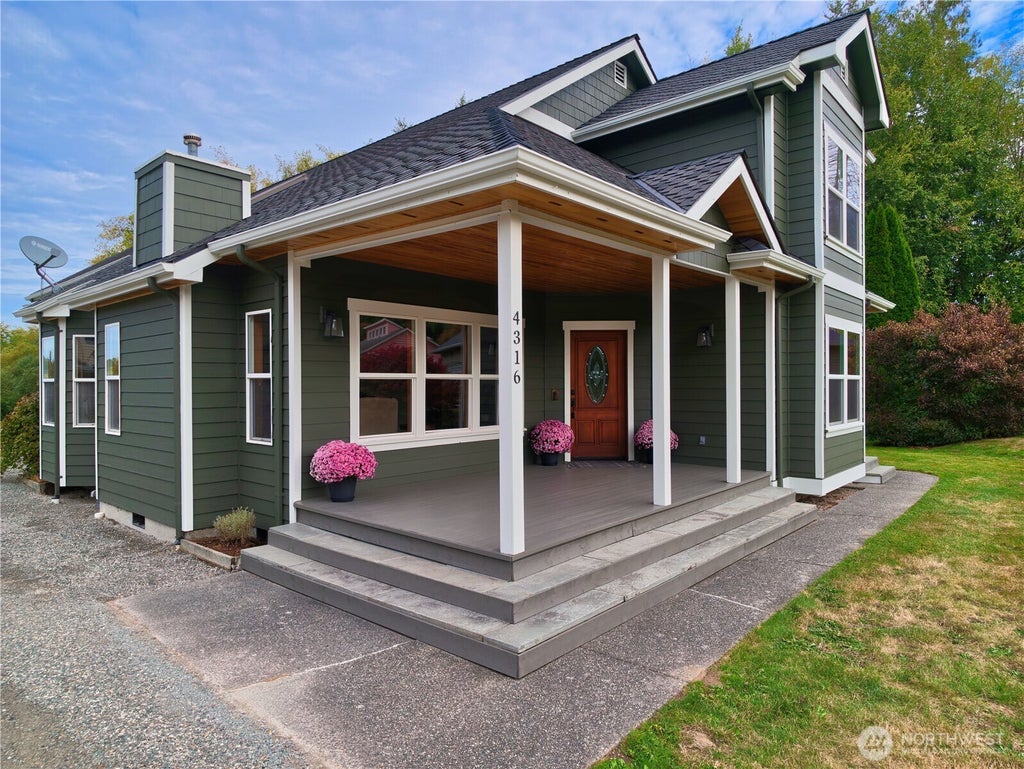 Photo of 4316 Apache Drive, Mount Vernon, WA 98273 (MLS # 2588994)