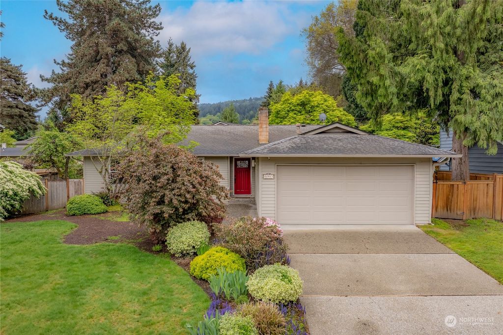 Photo of 18913 SE 42nd Place, Issaquah, WA 98027 (MLS # 2230960)