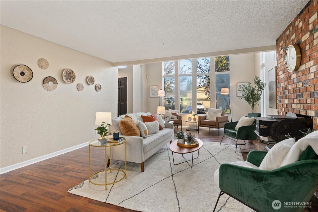 Photo of 9323 10th Avenue SE, Everett, WA 98208 (MLS # 2470698)