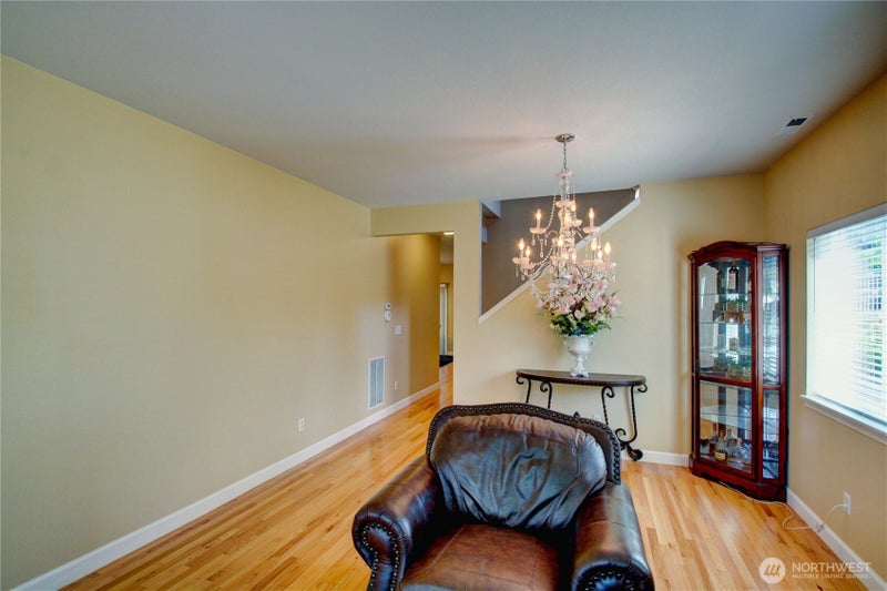 8105 88th Street NE
