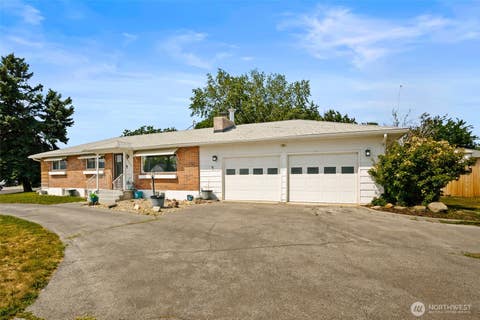 Photo of 4905 Bristol Way, Yakima, WA 98908 (MLS # 2517533)