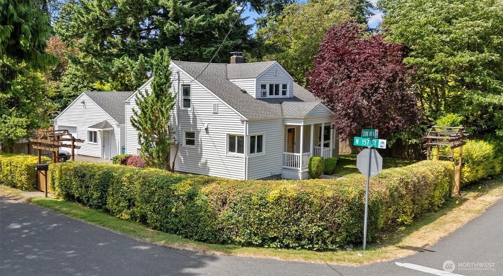 Photo of 15701 Stone Avenue N, Shoreline, WA 98133 (MLS # 2391626)