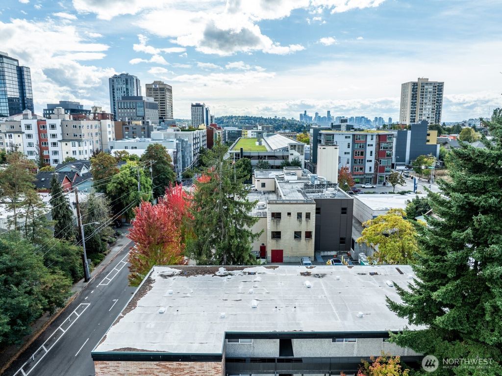 Photo of 5039 11th Avenue NE, Seattle, WA 98109 (MLS # 2475135)