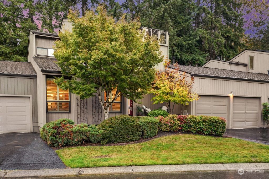 Photo of 2032 210th Circle NE #A22, Sammamish, WA 98074 (MLS # 2011157)