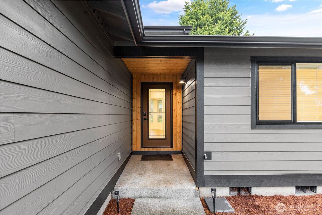 Photo of 24218 11th Avenue S, Des Moines, WA 98198 (MLS # 2455029)