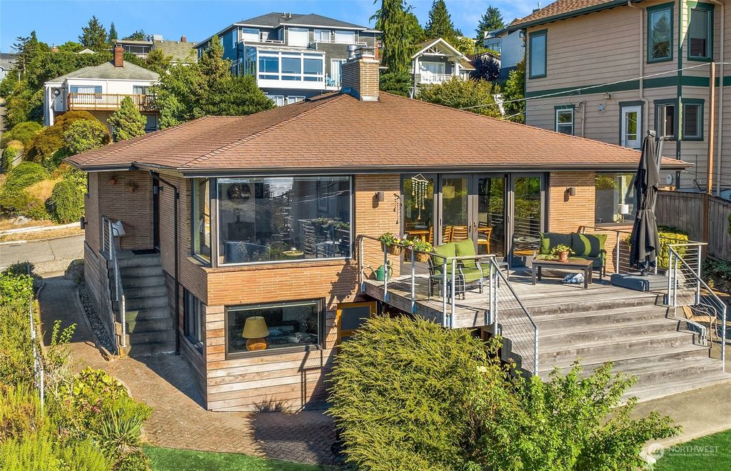 Photo of 4105 SW Holly Street, Seattle, WA 98136 (MLS # 2150712)
