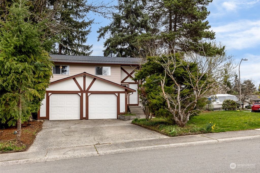 Photo of 12842 NE 135th Street, Kirkland, WA 98034 (MLS # 2209866)