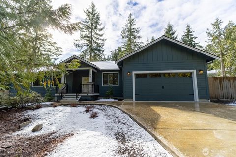 Photo of 340 Huntingford Street, Port Townsend, WA 98368 (MLS # 2466861)