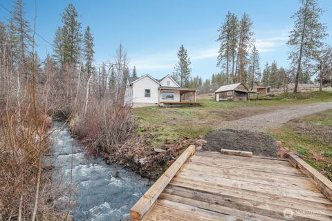 Photo of 932 Zelinski Road, Goldendale, WA 98620 (MLS # 2482429)