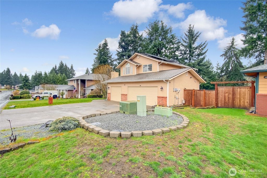 Photo of 19409 110th Avenue Ct E, Graham, WA 98338 (MLS # 2490951)