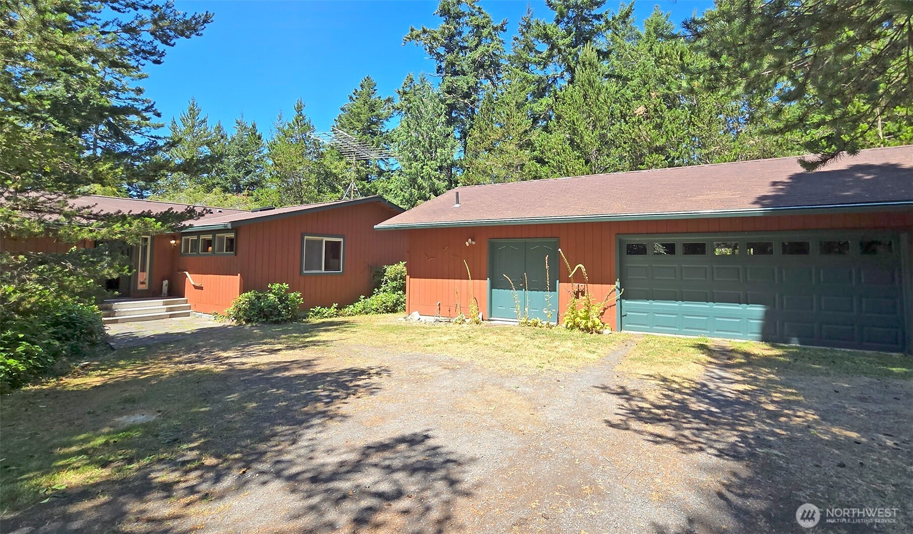 1131 Lopez Road