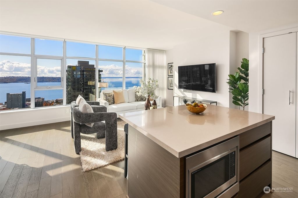 Photo of 588 Bell Street #2805S, Seattle, WA 98121 (MLS # 2278393)