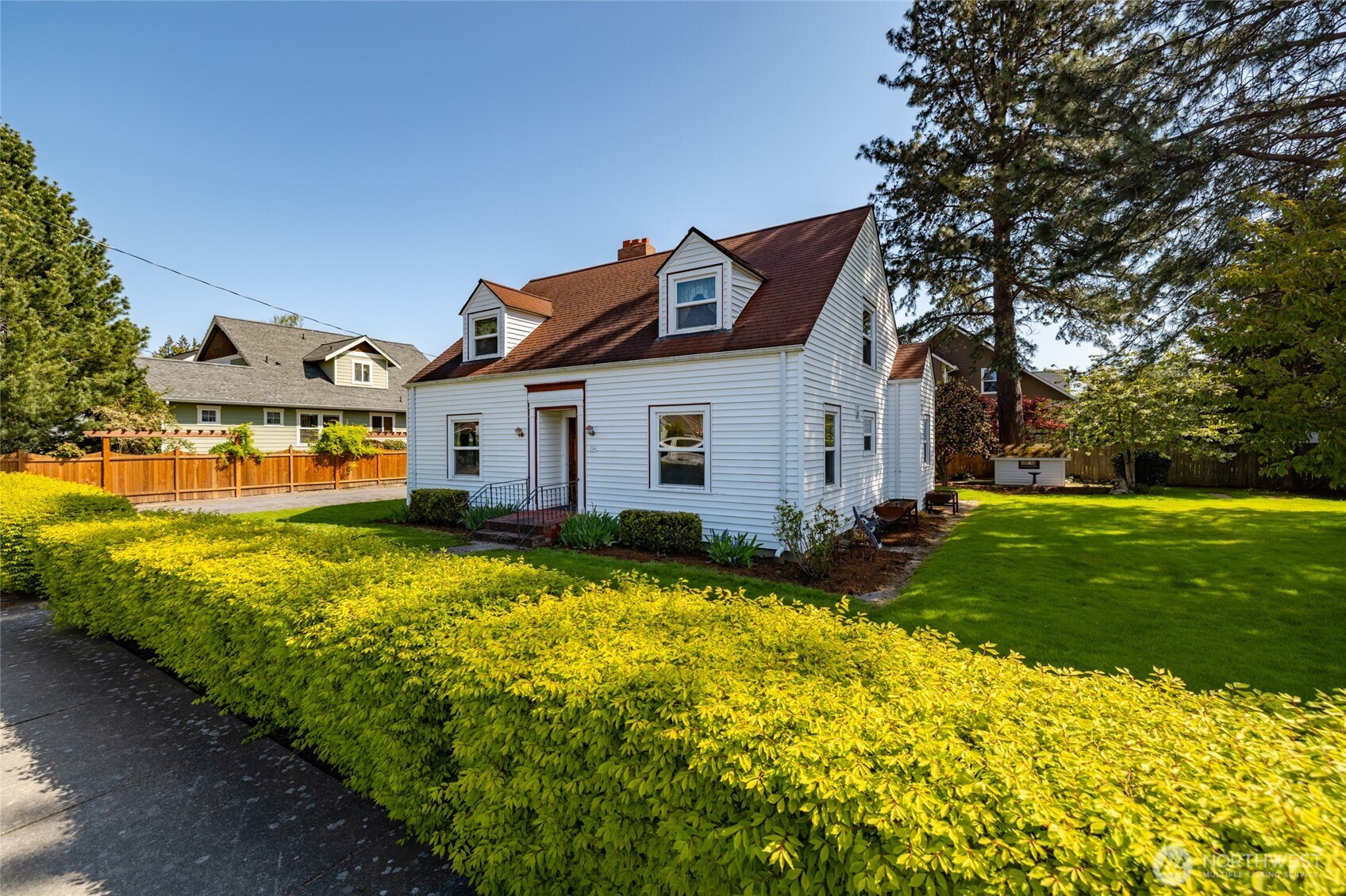 114 N 6th Street