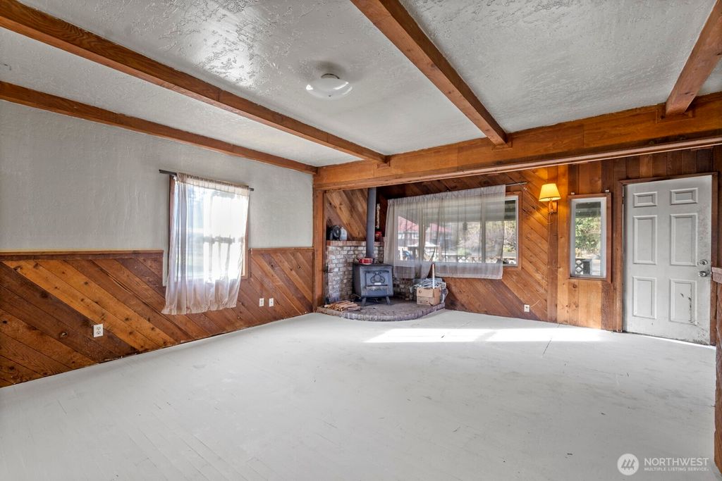 Photo of 917 Byham Road, Winlock, WA 98596 (MLS # 2461097)