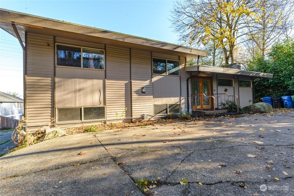 Photo of 9656 Beacon Avenue S, Seattle, WA 98118 (MLS # 2182602)