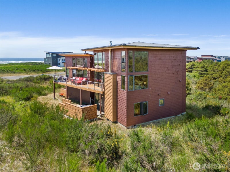 1505 Wild Rose Lane