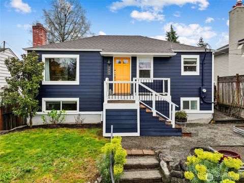 Photo of 3844 30th Avenue W, Seattle, WA 98199 (MLS # 2510416)