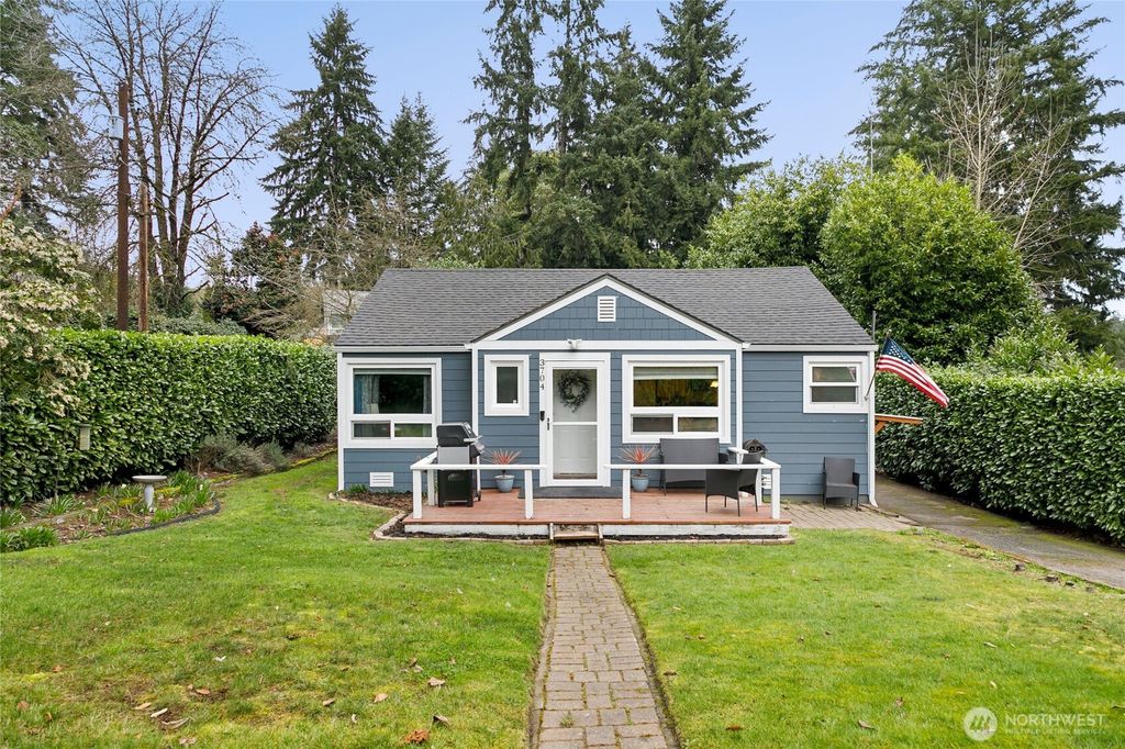 Photo of 3704 W Arsenal Way, Bremerton, WA 98312 (MLS # 2491592)