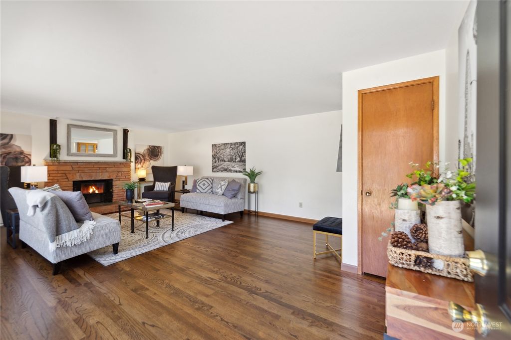 Photo of 6304 177th Place SW, Lynnwood, WA 98037 (MLS # 2145256)