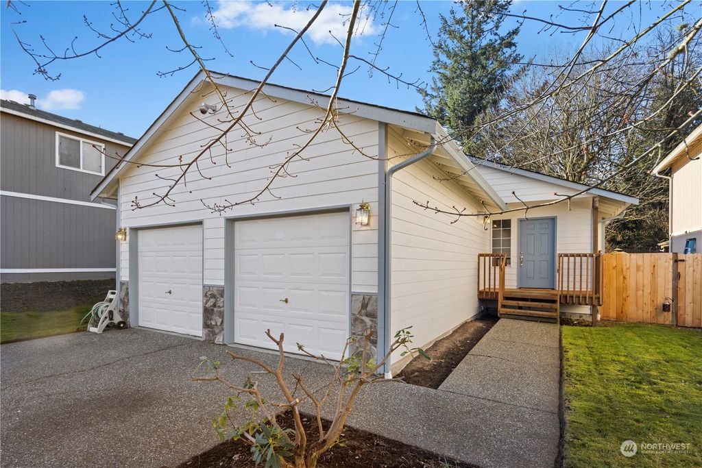 Photo of 1830 111th Drive SE, Lake Stevens, WA 98258 (MLS # 2314889)