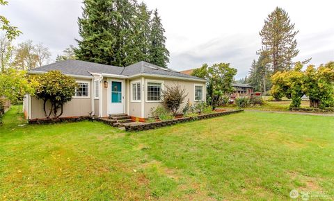 Photo of 609 Hill Road, Aberdeen, WA 98520 (MLS # 2456360)