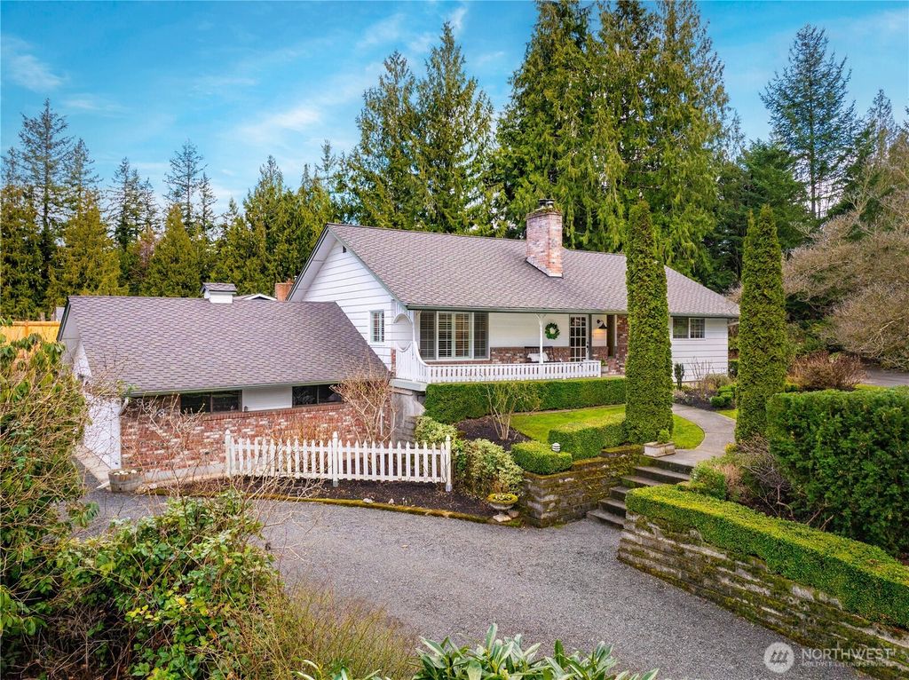 Photo of 9215 45TH PLACE SOUTHEAST Pl, Snohomish, WA 98290 (MLS # 2340877)
