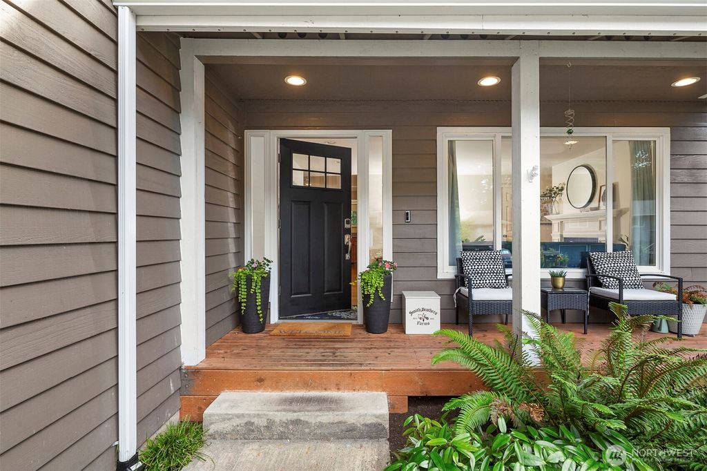 Photo of 17371 NE 160th Street, Woodinville, WA 98072 (MLS # 2534099)