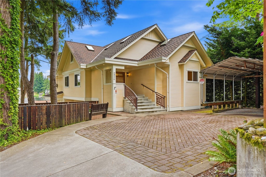 Photo of 3821 Shelby Road, Lynnwood, WA 98087 (MLS # 2547826)