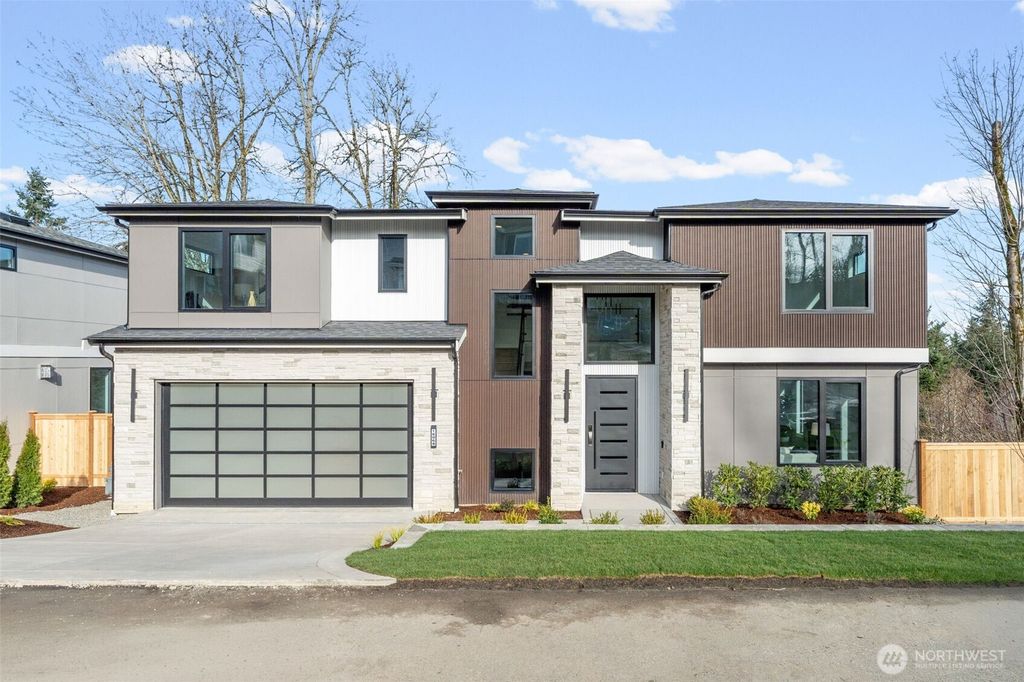 Photo of 16068 SE 44TH Court, Bellevue, WA 98006 (MLS # 2477074)