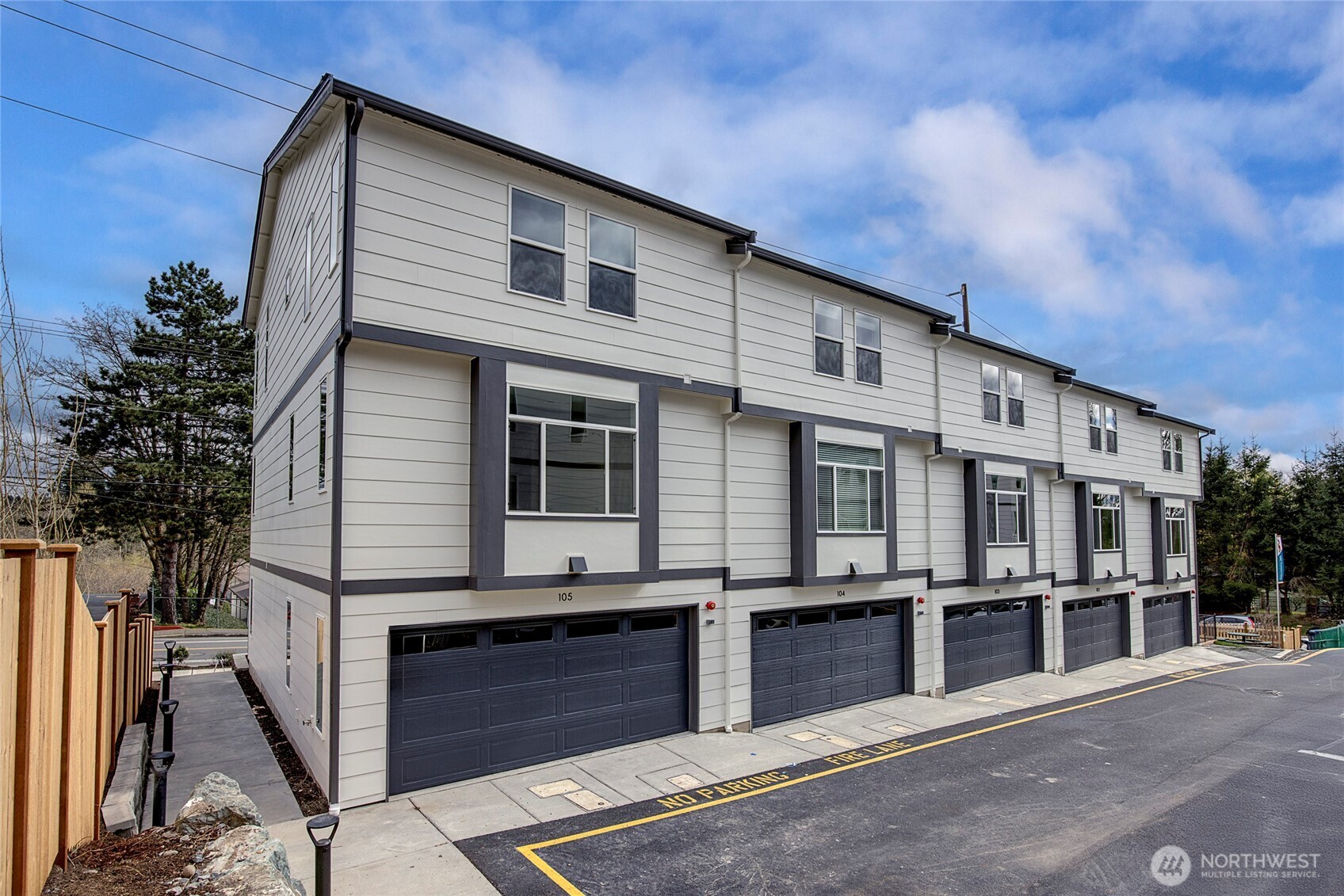 6722 187th Street NE 105