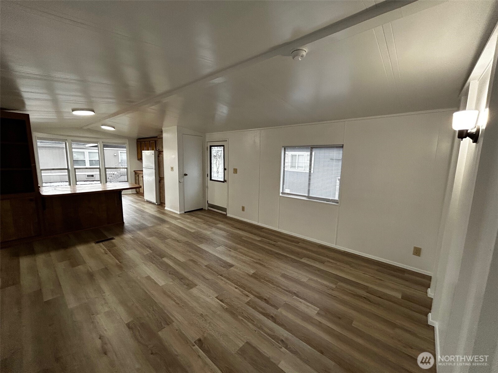 9810 State Avenue 10