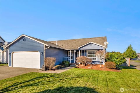Photo of 1417 9th Ave Court SE, Puyallup, WA 98372 (MLS # 2469733)