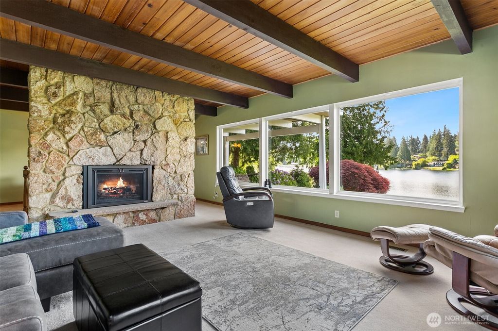 Photo of 2207 S 304th Street, Federal Way, WA 98003 (MLS # 2518402)