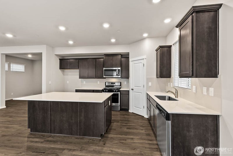 1807 S Mallard Way 5