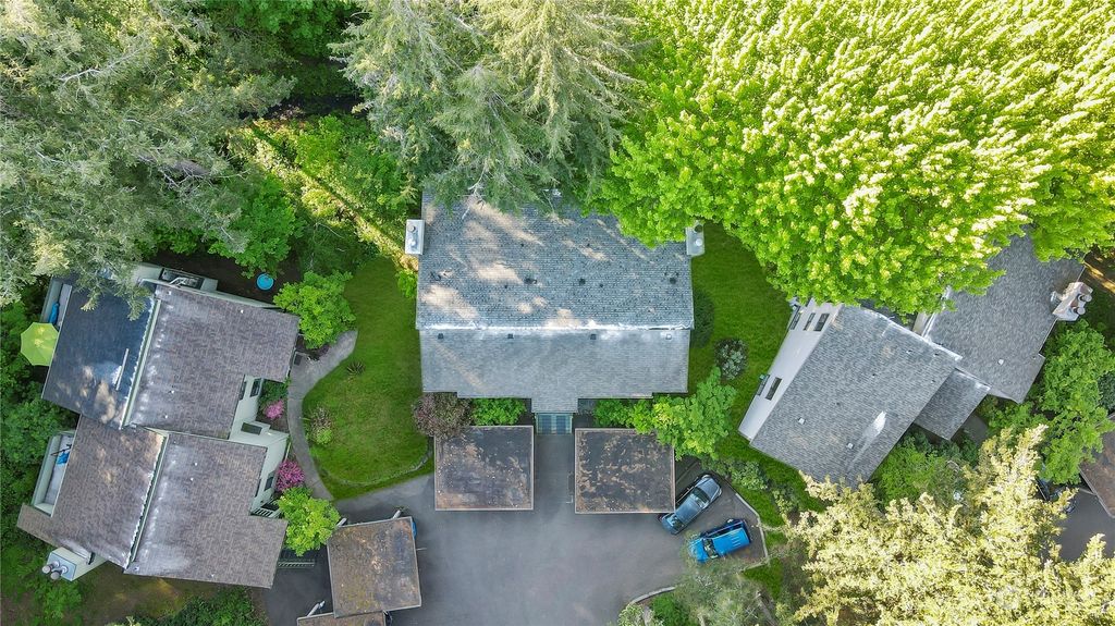 Photo of 154 S 330th Street #C, Federal Way, WA 98003 (MLS # 2072253)