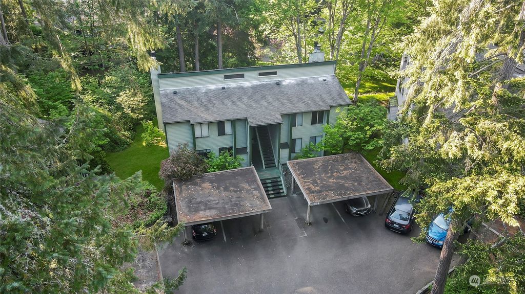 Photo of 154 S 330th Street #C, Federal Way, WA 98003 (MLS # 2072253)